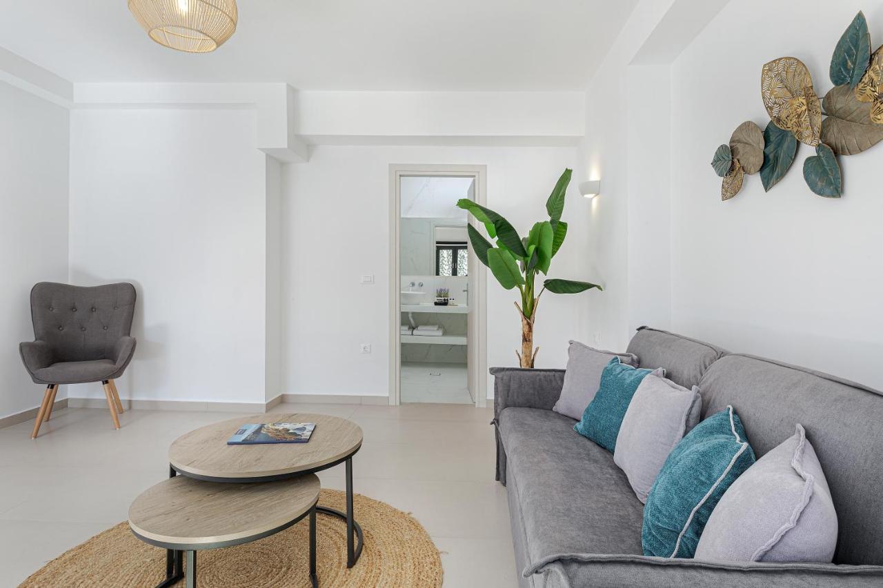 Onyx Hotel & Suites Karterados  Bagian luar foto