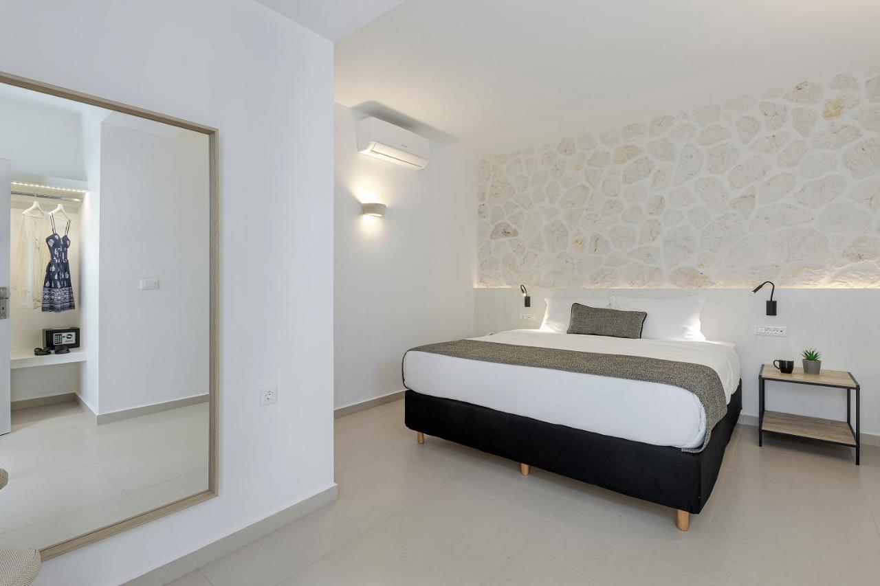 Onyx Hotel & Suites Karterados  Bagian luar foto
